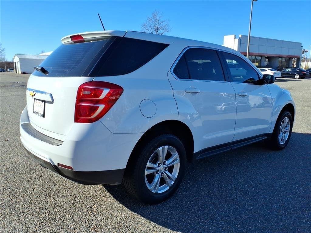 Used 2017 Summit White Chevrolet LS image 6