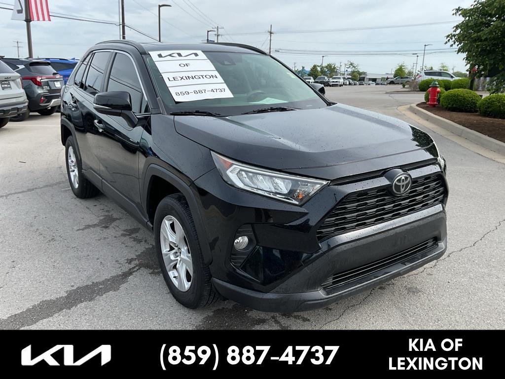 2019 Toyota RAV4 XLE AWD's photo