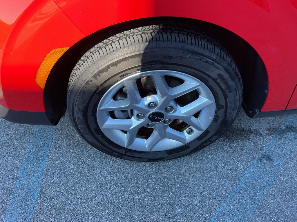 2025 Kia Soul S photo 3