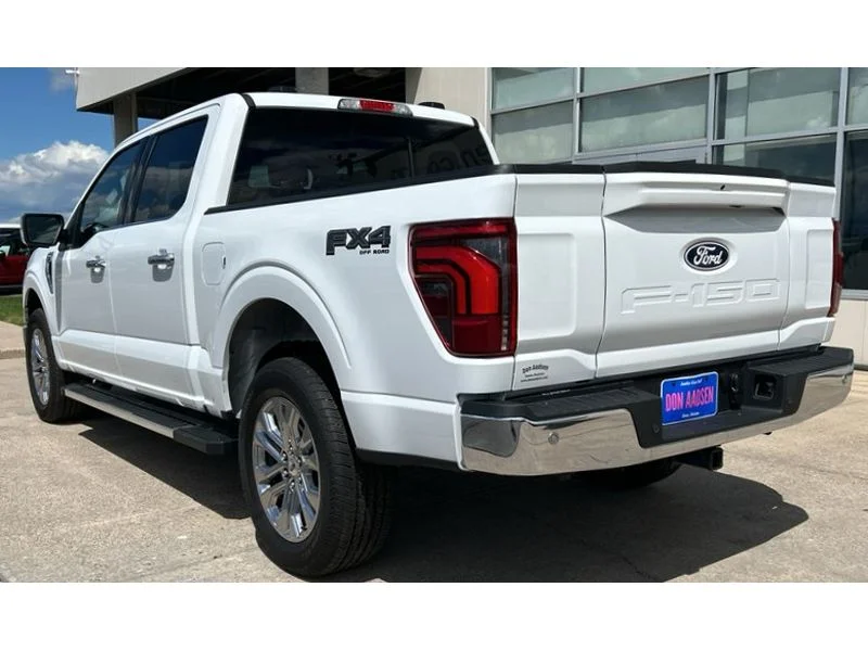 Certified Used 2025 Oxford White Ford LARIAT image 24