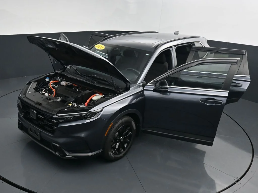 Used 2024  Honda Sport image 40