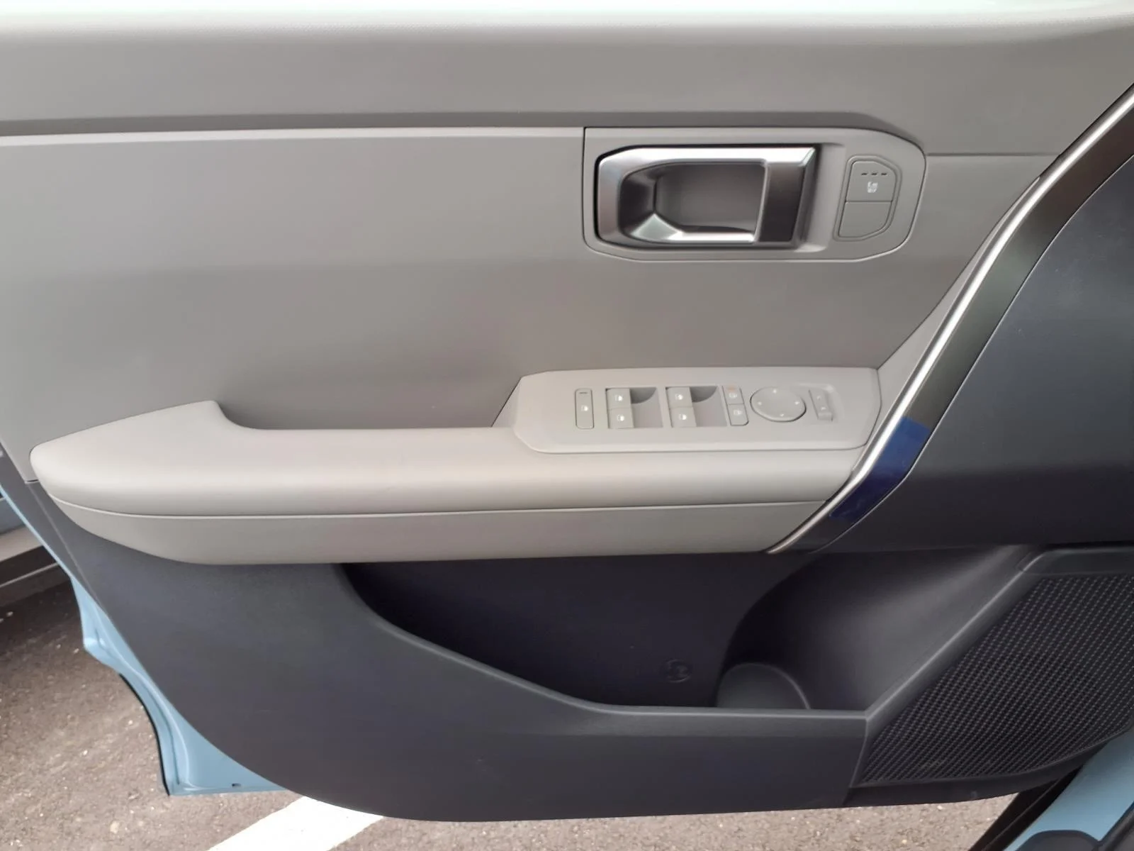 New 2027 Frost Blue Kia S image 10