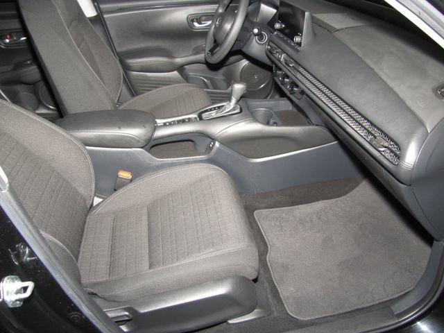Certified Used 2025 Crystal Black Pearl Honda LX image 47