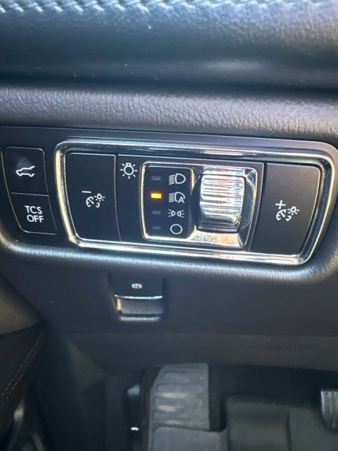 Used 2023 Black Metallic Lincoln Reserve image 11