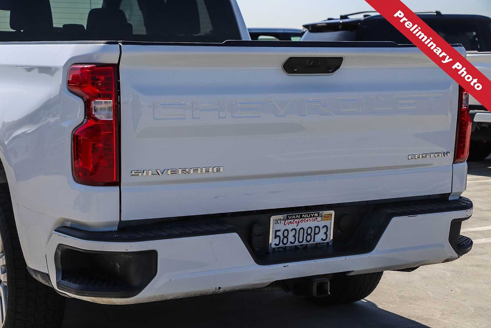 Used 2022 Summit White Chevrolet Custom image 10