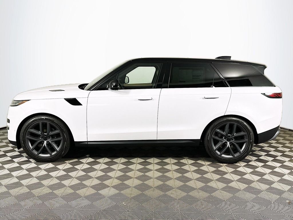 Used 2026 Ostuni Pearl White Premium Metallic Land Rover SE image 8