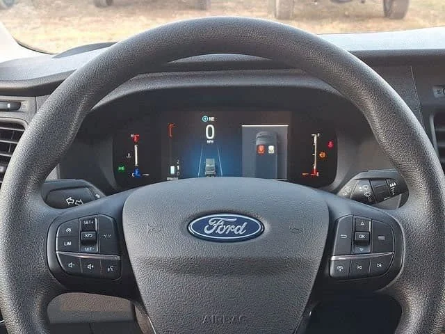 New 2026 Oxford White Ford Base image 13