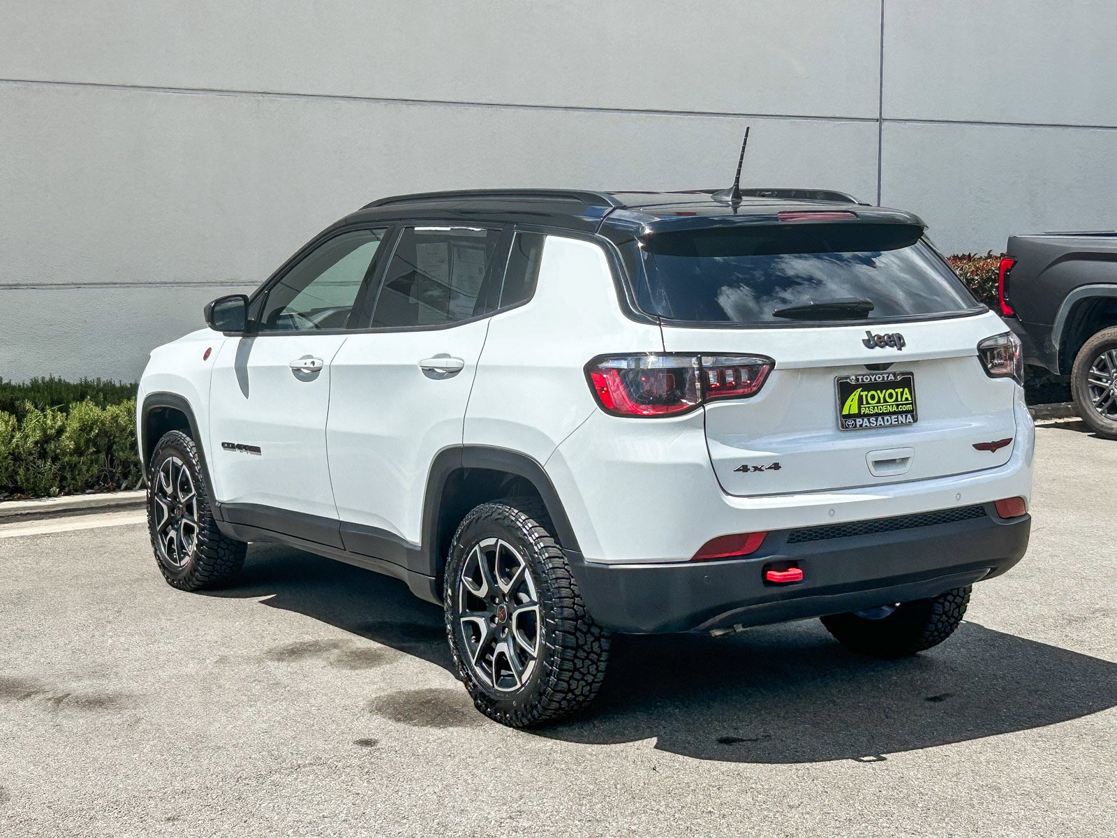 2025 Jeep Compass Trailhawk - Photo 8
