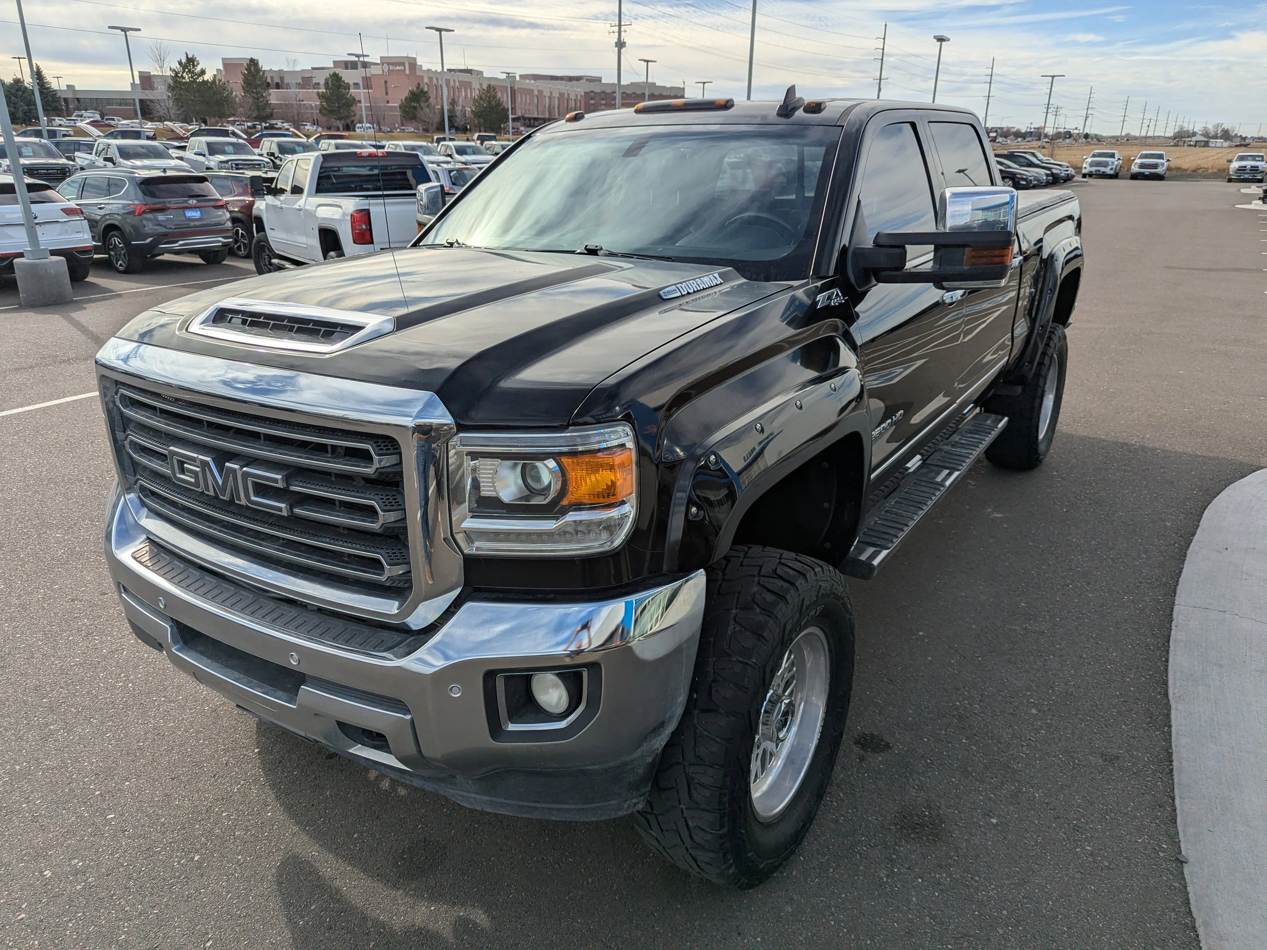 2018 GMC Sierra 2500HD SLT - Photo 8