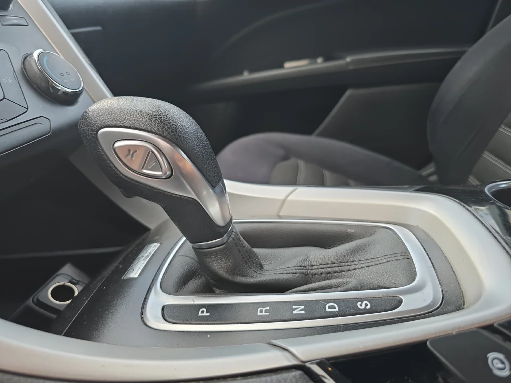 Used 2014 Black Ford SE image 13