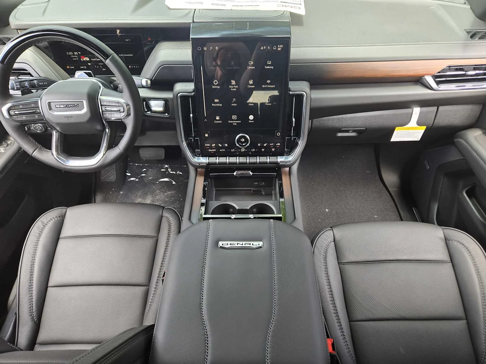 2026 GMC Yukon XL Denali - Photo 17