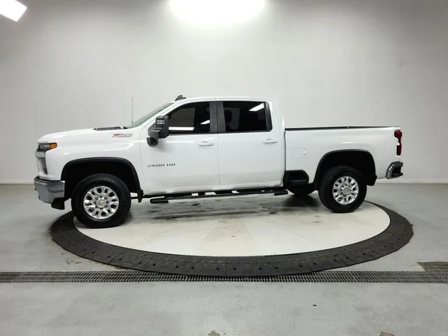 Used 2023 White Chevrolet LT image 5