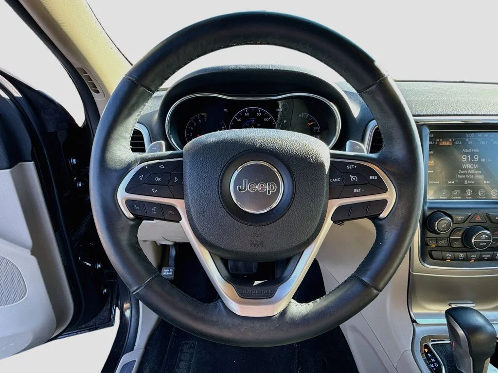 Used 2017 Brown Jeep Limited image 14