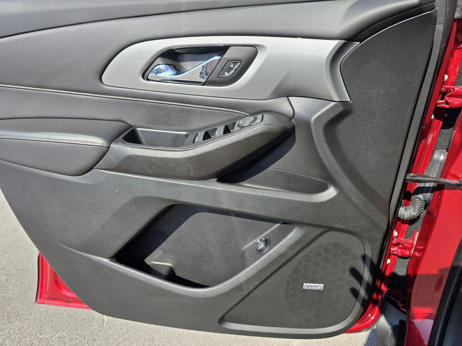 Used 2023 RADIANT RED TINTCOAT Chevrolet LT Leather image 19