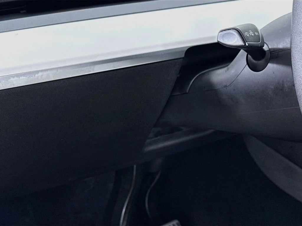 Used 2022 White Tesla Long Range image 10
