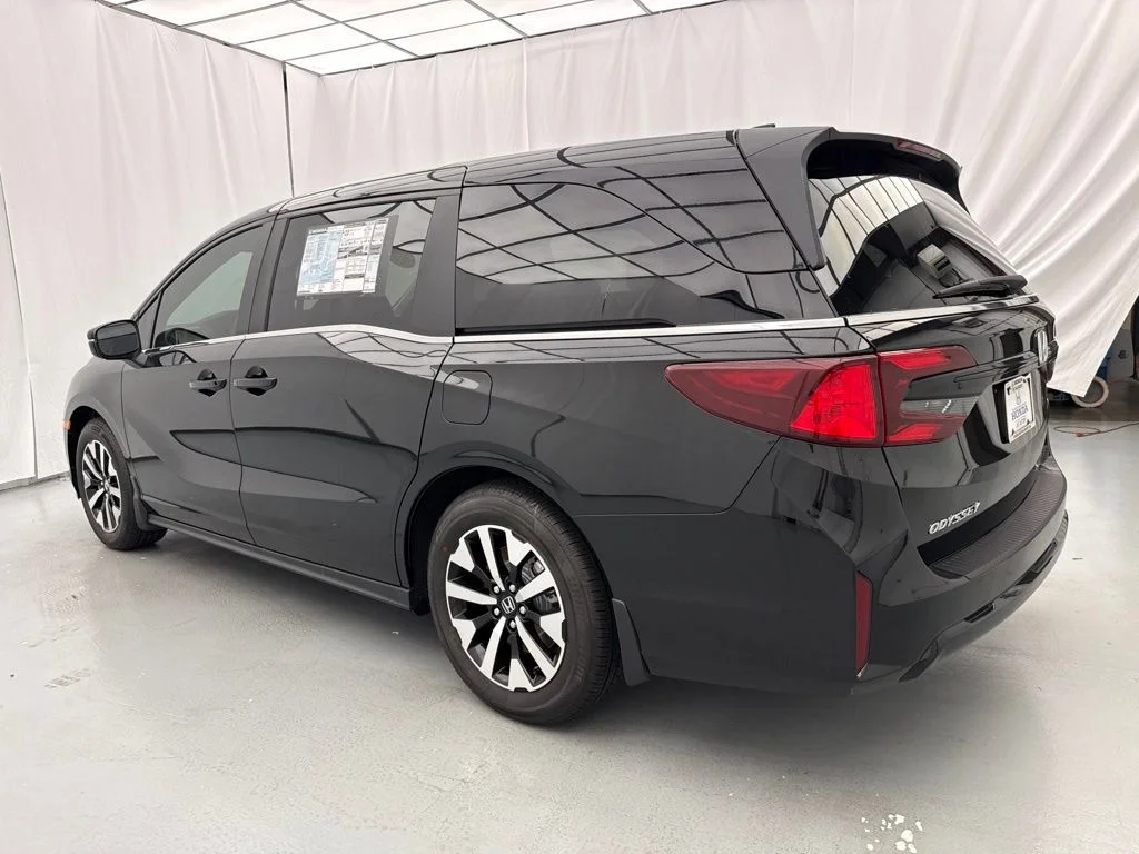 New 2026 Crystal Black Pearl Honda EX-L image 5