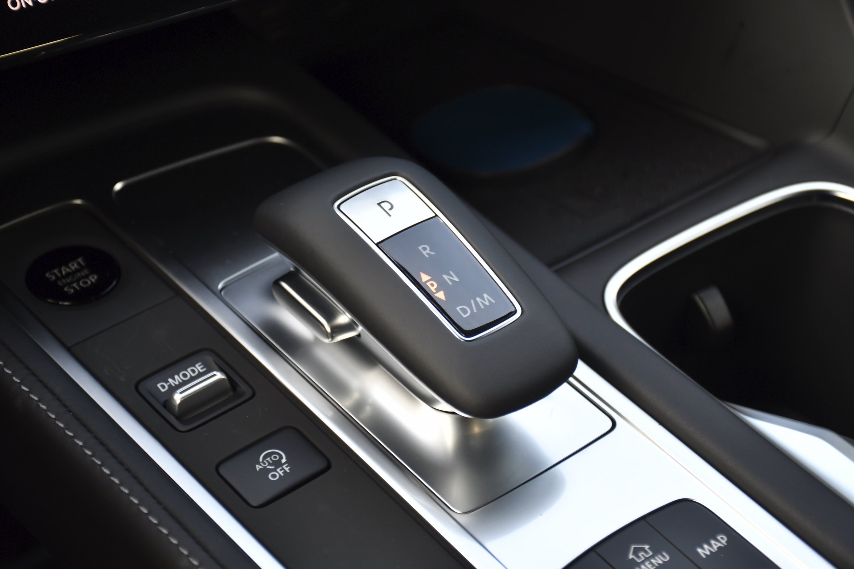New 2027 GRAPHITE SHADOW INFINITI Luxe AWD image 14