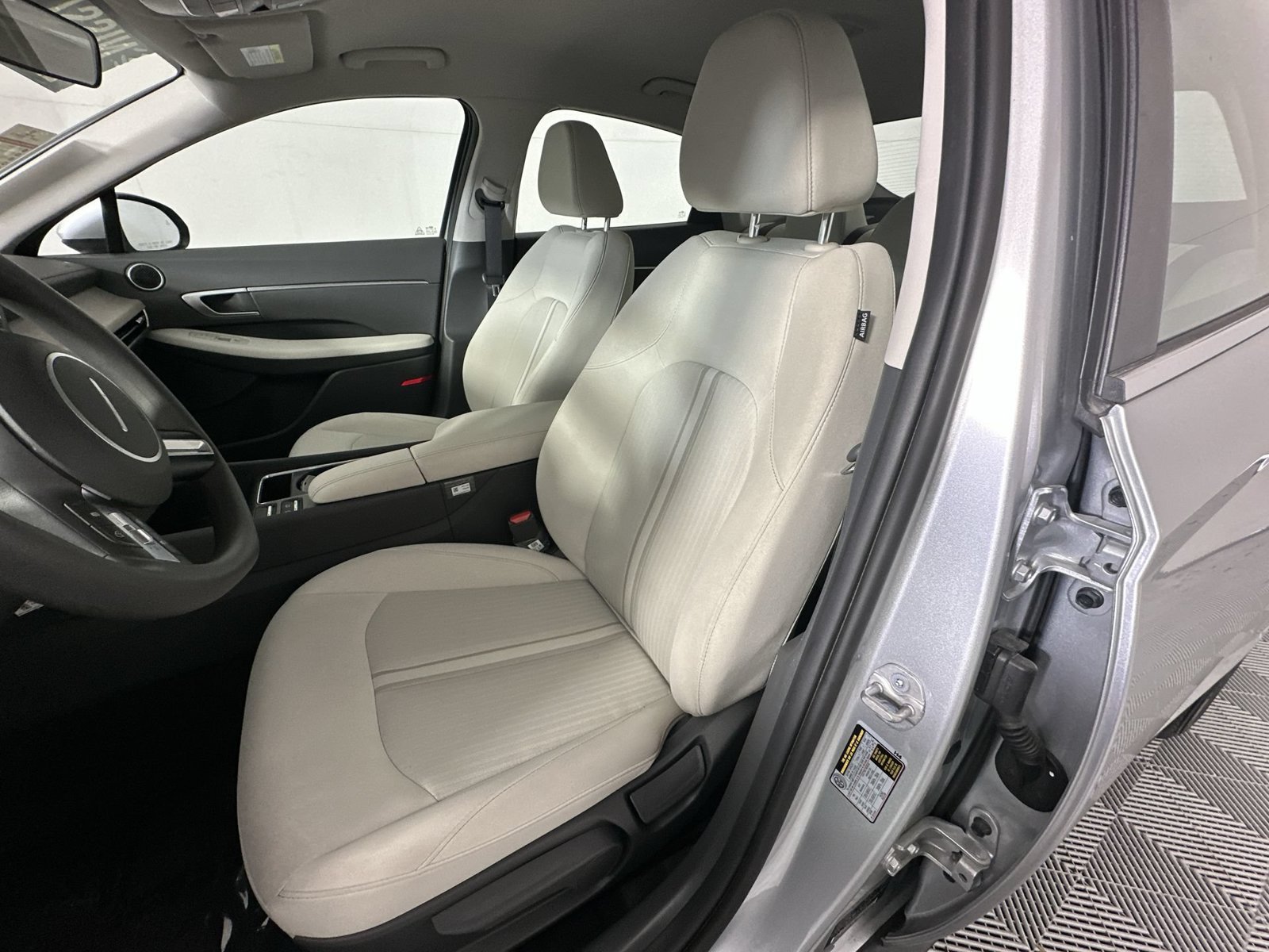 Used 2026 Silver Hyundai Blue image 11