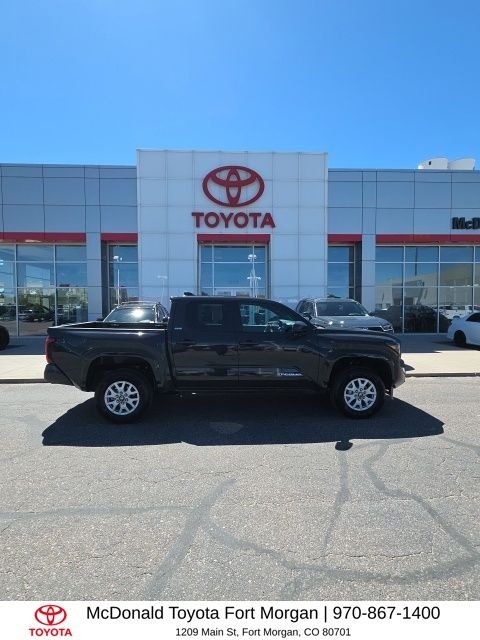 Used 2025  Toyota SR5 image 6