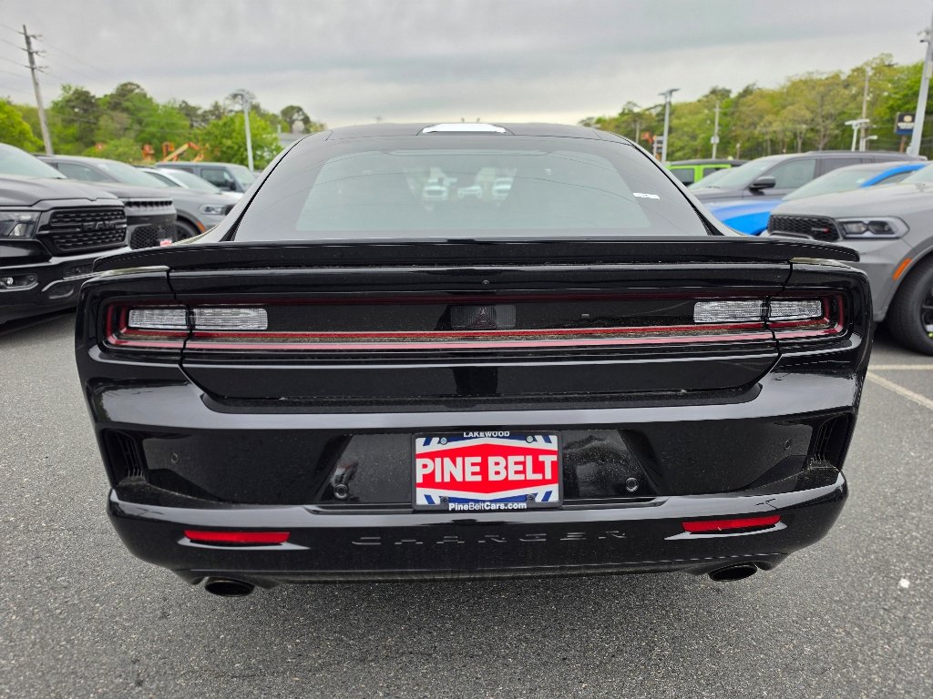 New 2026 Diamond Black Crystal Pearlcoat Dodge R/T image 12