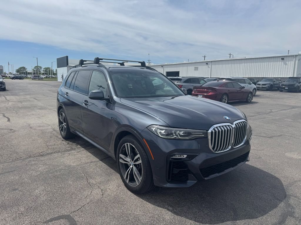 2020 BMW X7 xDrive40i's photo