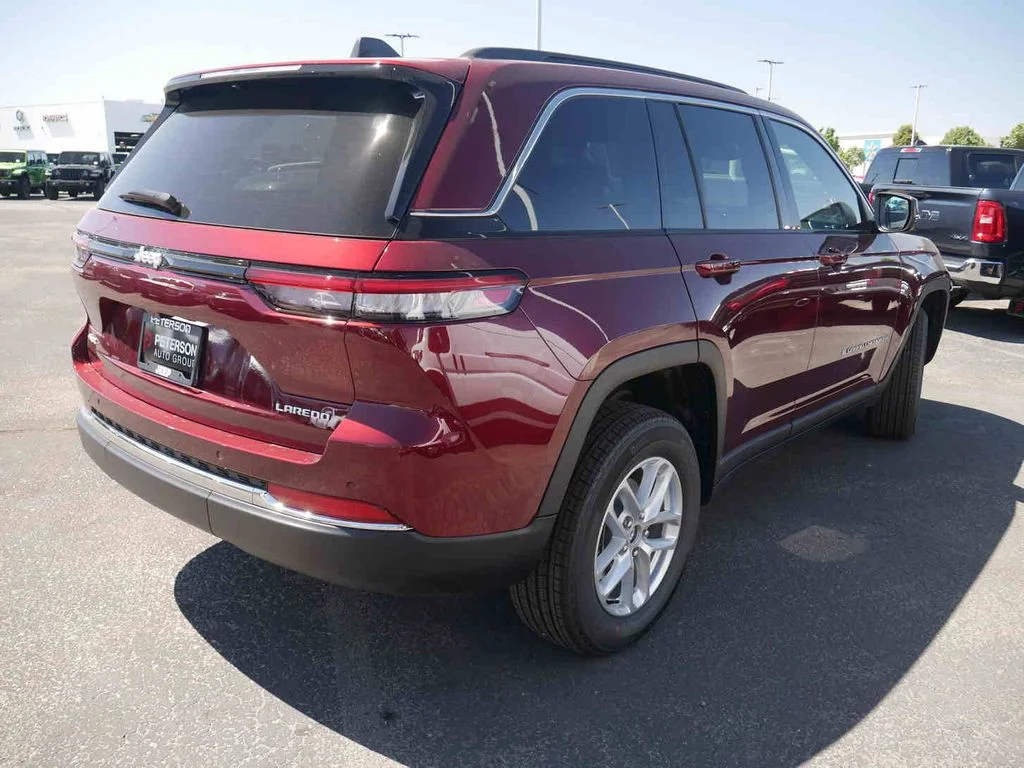 New 2026 Red Jeep Laredo X image 18