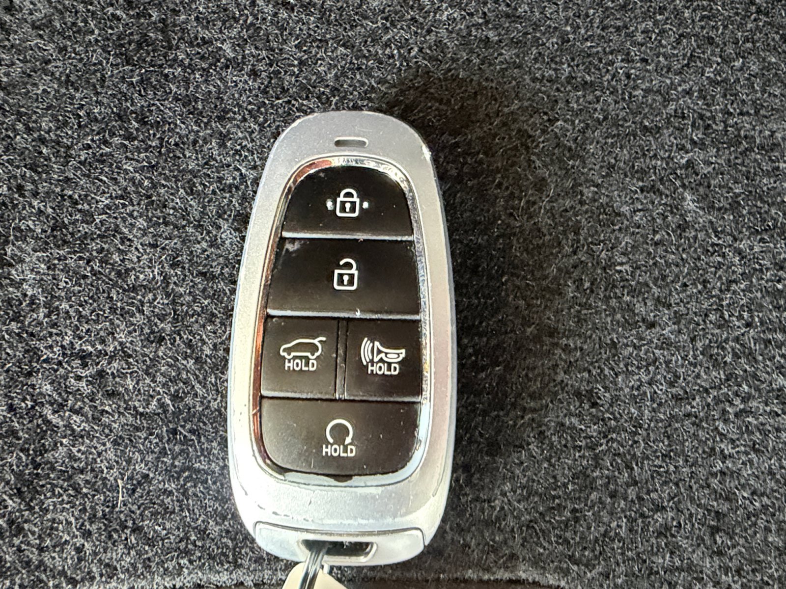 Used 2024 Hampton Gray Hyundai SEL image 29