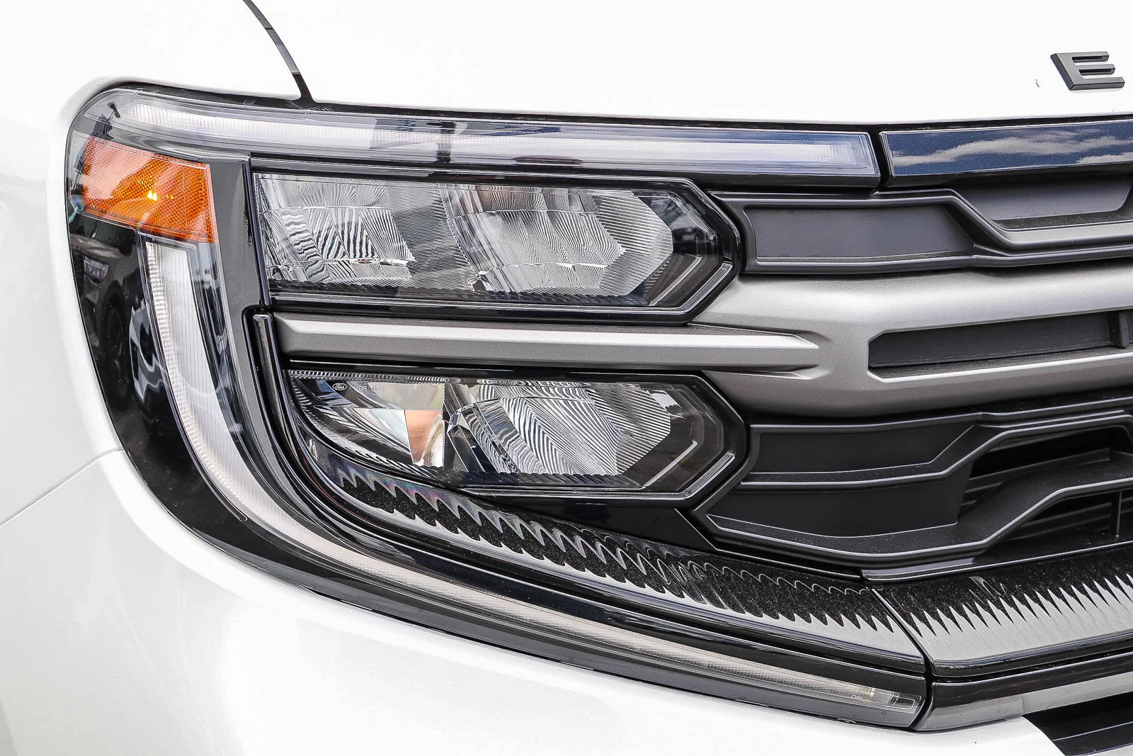 New 2026 Star White Metallic Tri-Coat Ford Tremor® image 4