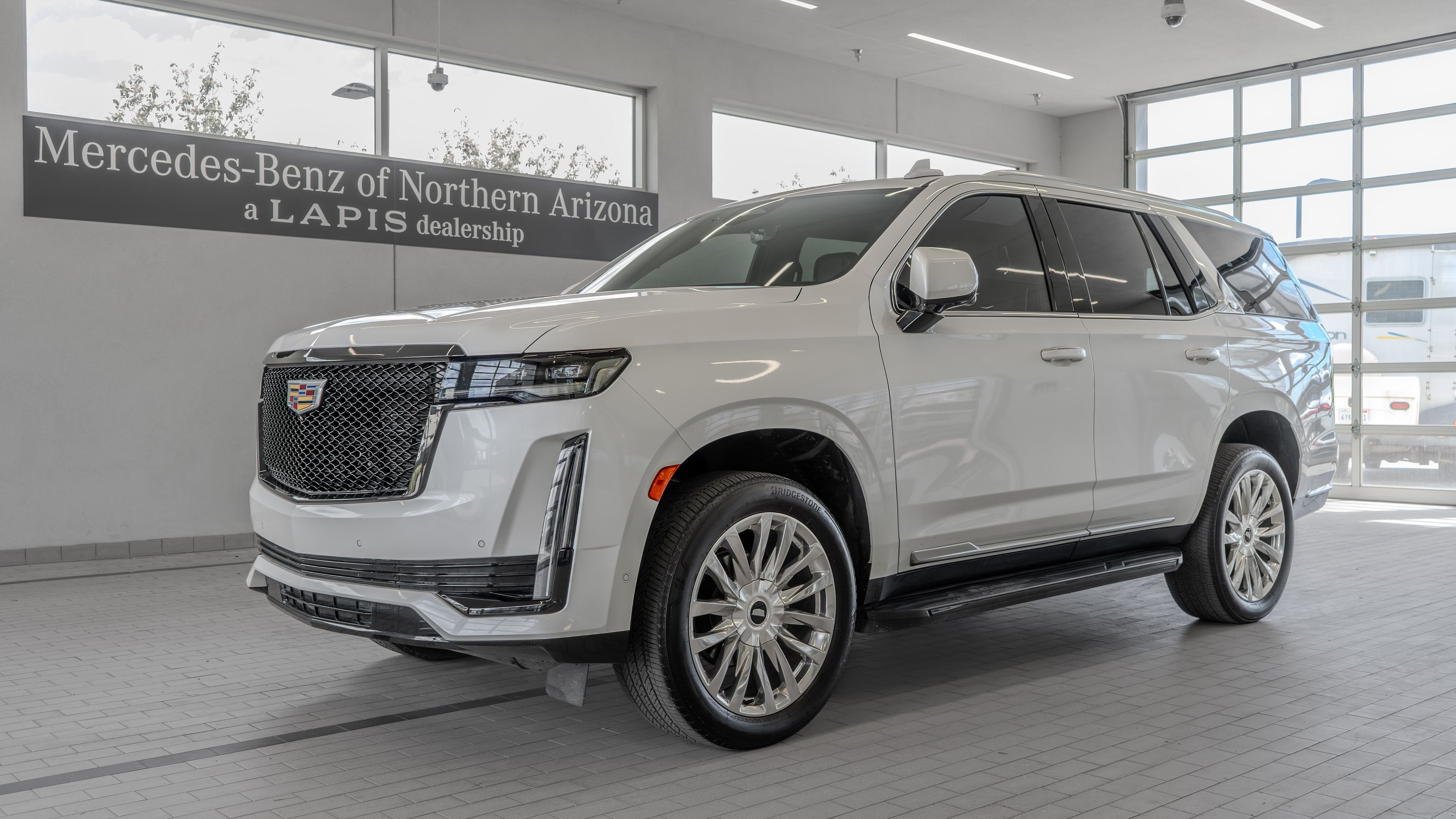 Used 2023 Crystal White Tricoat Cadillac Premium Luxury image 3