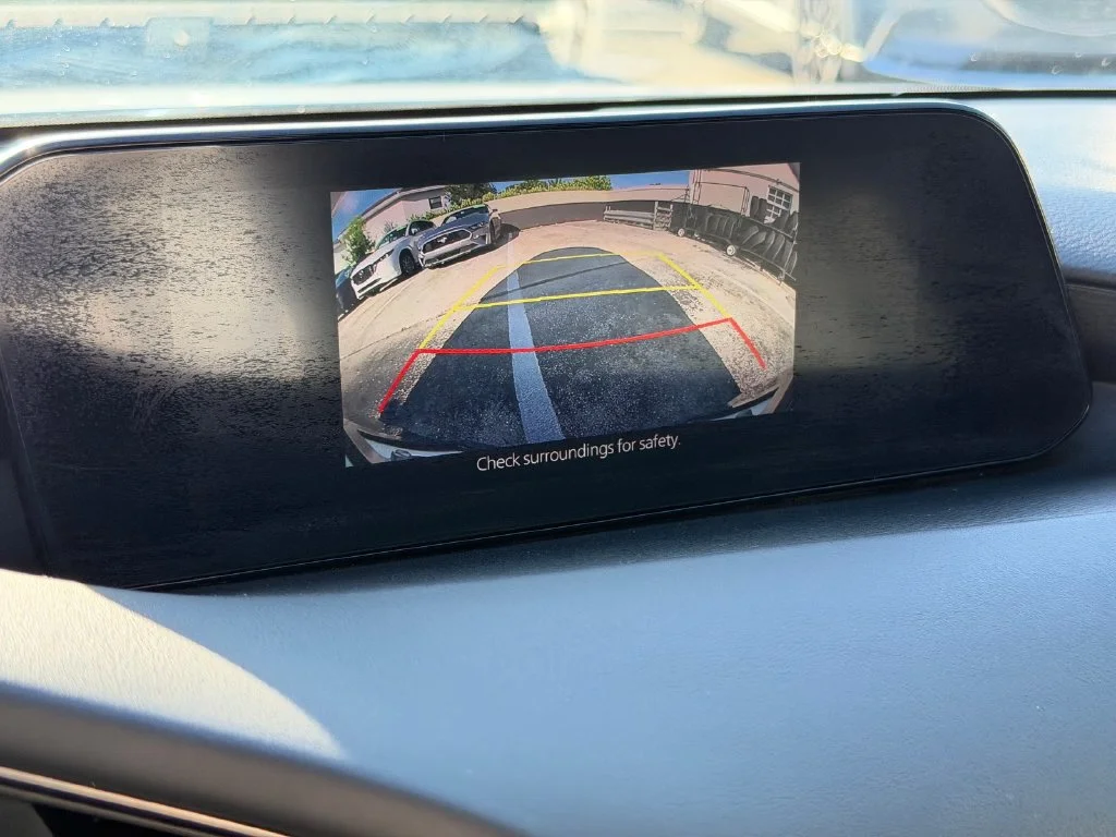 Used 2019 White Mazda Preferred image 24