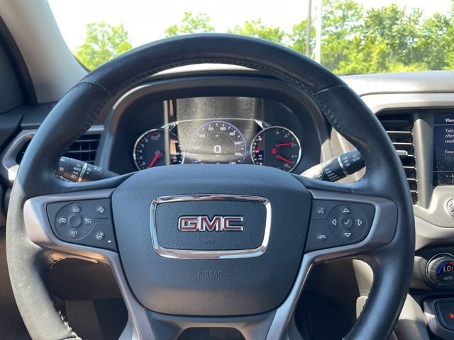Used 2022 White GMC AT4 image 13