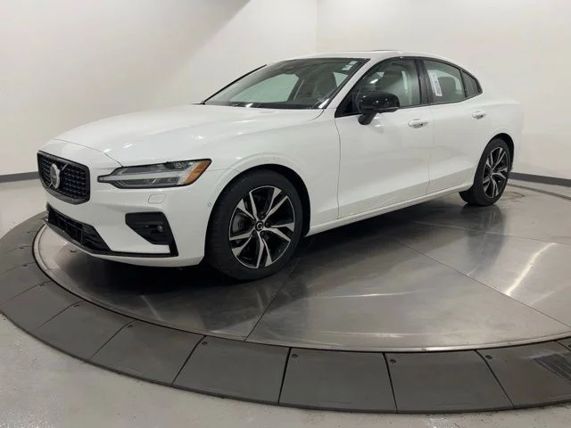 2024 Volvo S60 B5 Plus Dark Theme AWD's photo