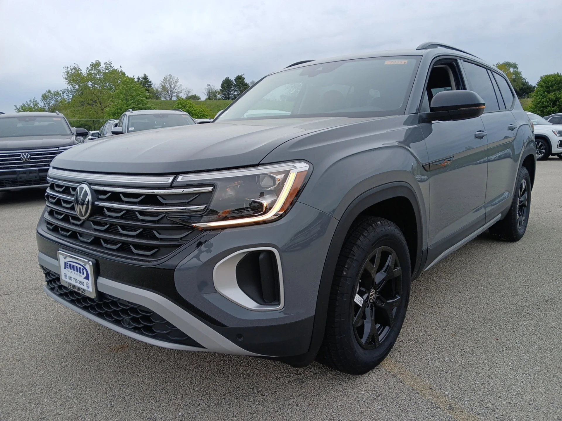 New 2026 Pure Gray Volkswagen 2.0T Peak Edition image 6