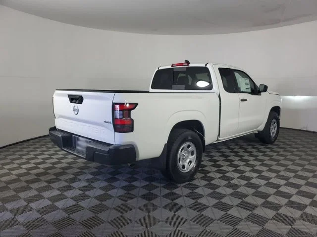 New 2026 Glacier White Nissan King Cab® S image 5