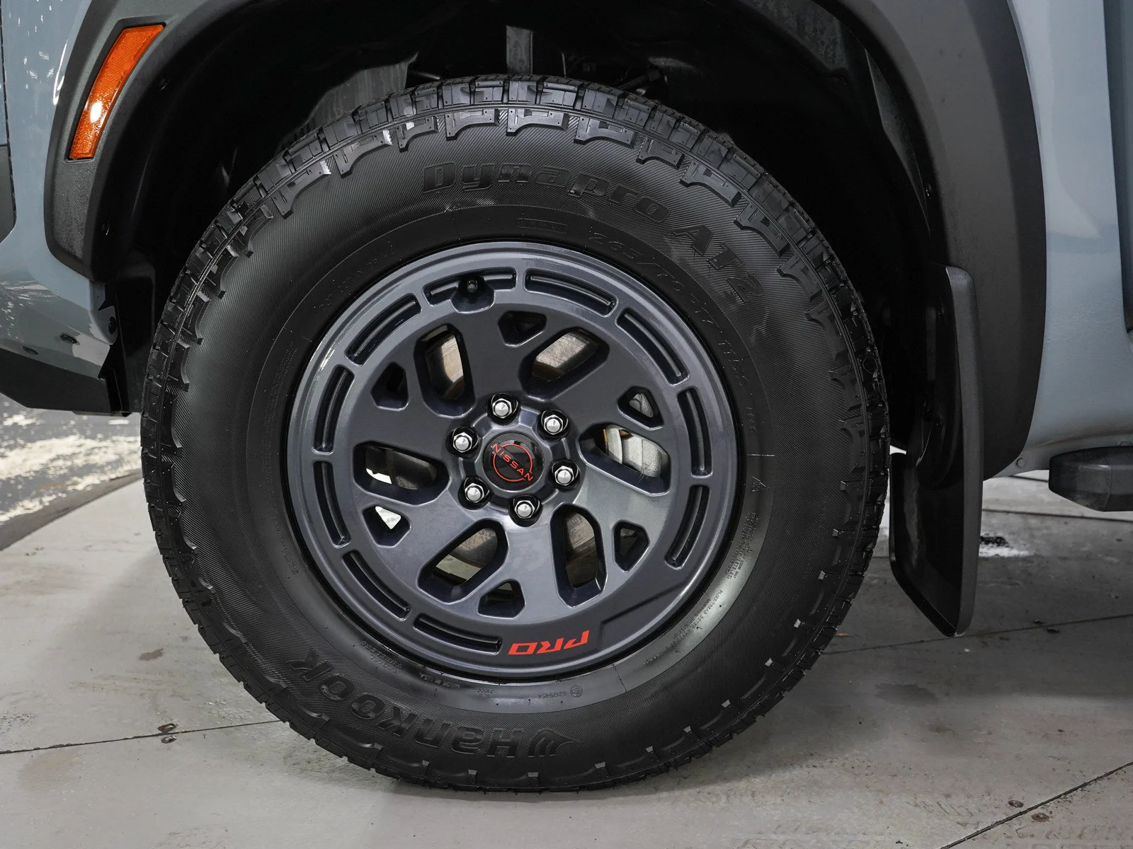Used 2026 Boulder Gray Pearl Nissan PRO-4X image 30