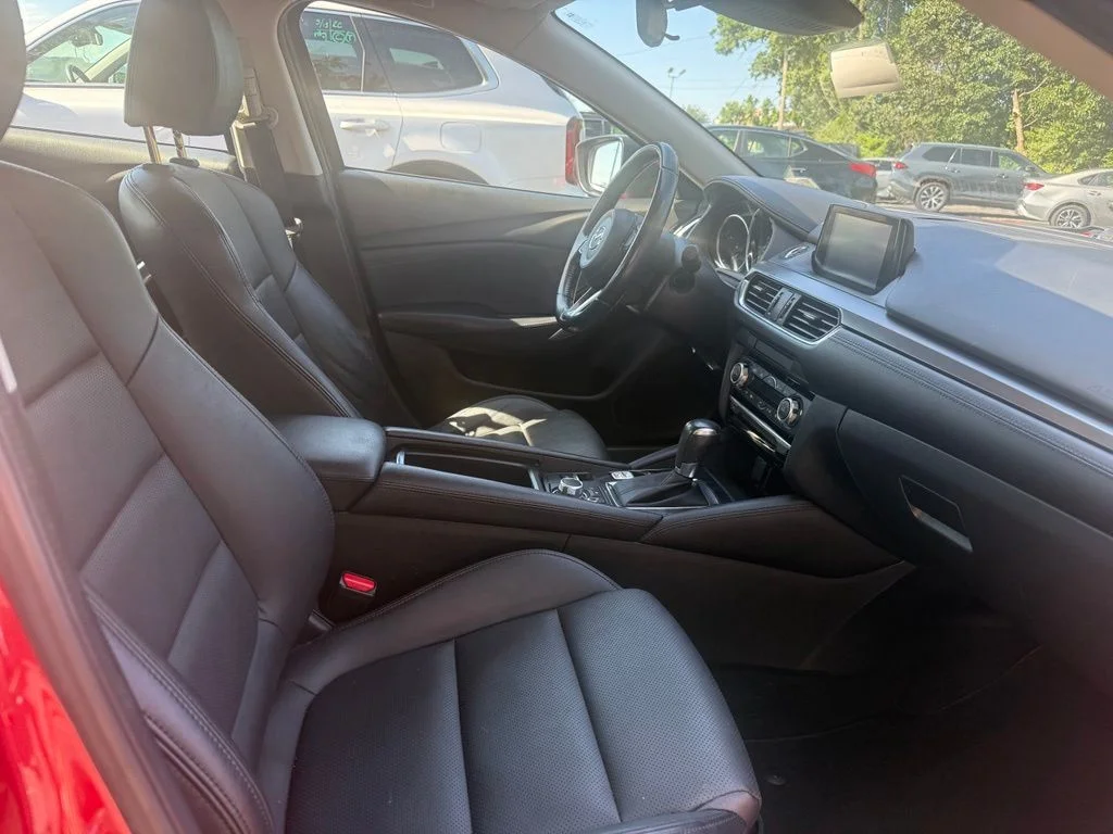 Used 2017 Soul Red Metallic Mazda Touring image 5