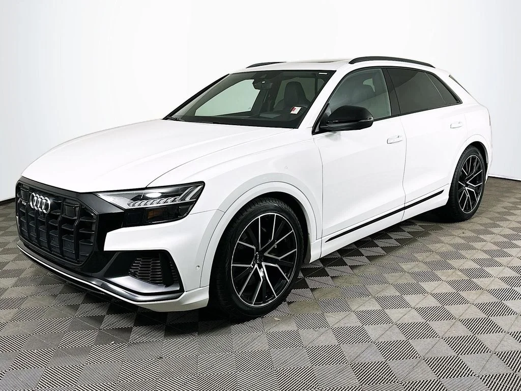 2020 Audi SQ8 Prestige's photo