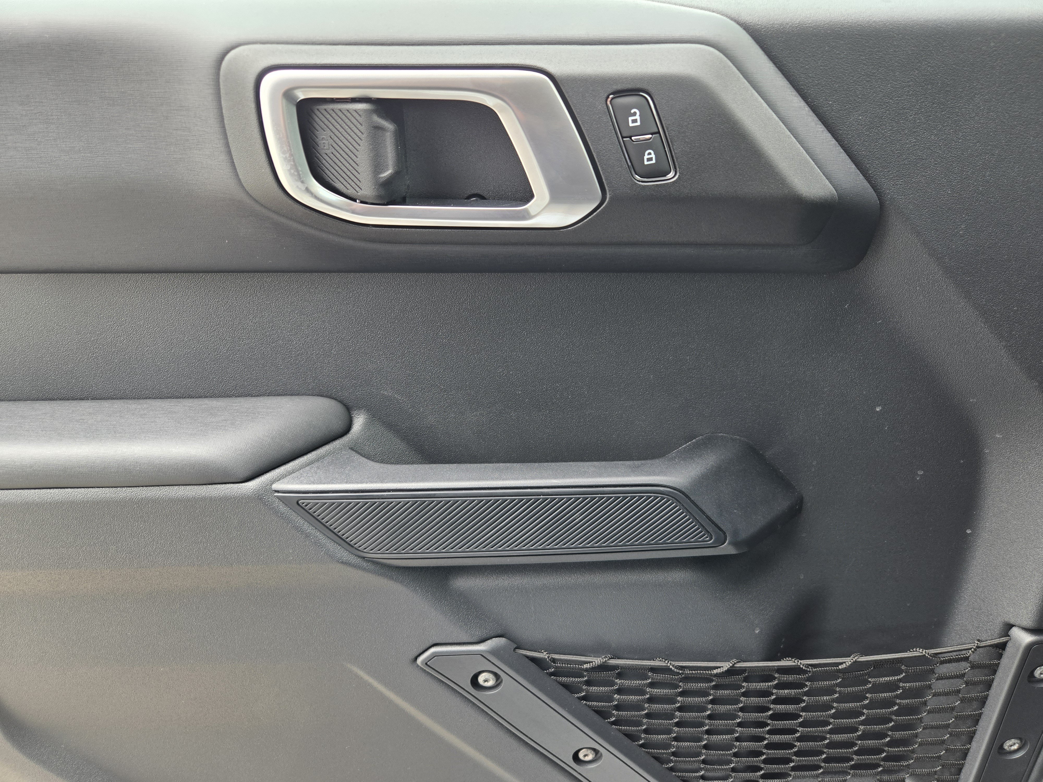 New 2026 Avalanche Gray Ford Outer Banks image 15
