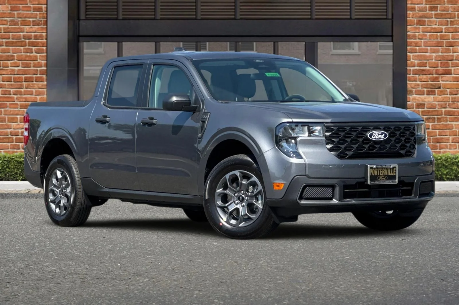New 2026 Carbonized Gray Metallic Ford XLT image 2
