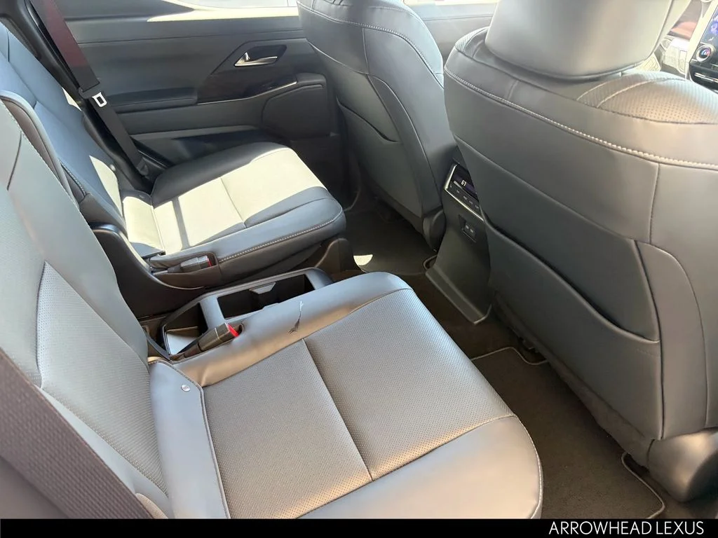 Used 2026 Silver Lexus 550 Premium+ image 32