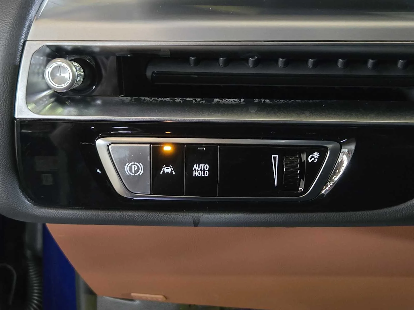2027 Cadillac LYRIQ Signature Sport - Photo 15