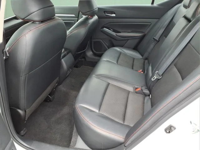 Used 2024 White Nissan 2.5 SR image 12