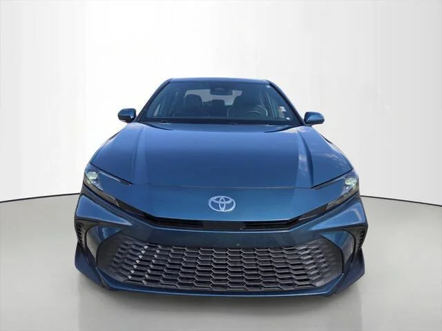 Used 2025 Ocean Gem Toyota SE image 8