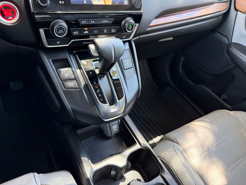 Used 2018 Lunar Silver Metallic Honda Touring image 24
