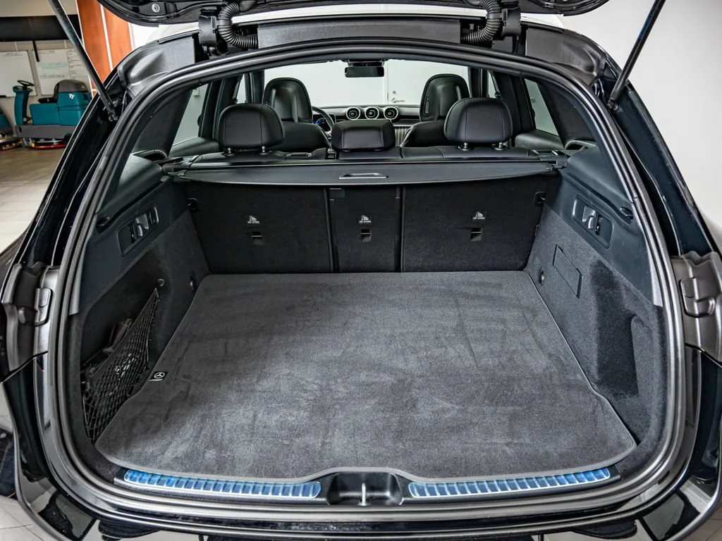 Certified Used 2026 Black Mercedes-Benz GLC 300 image 37