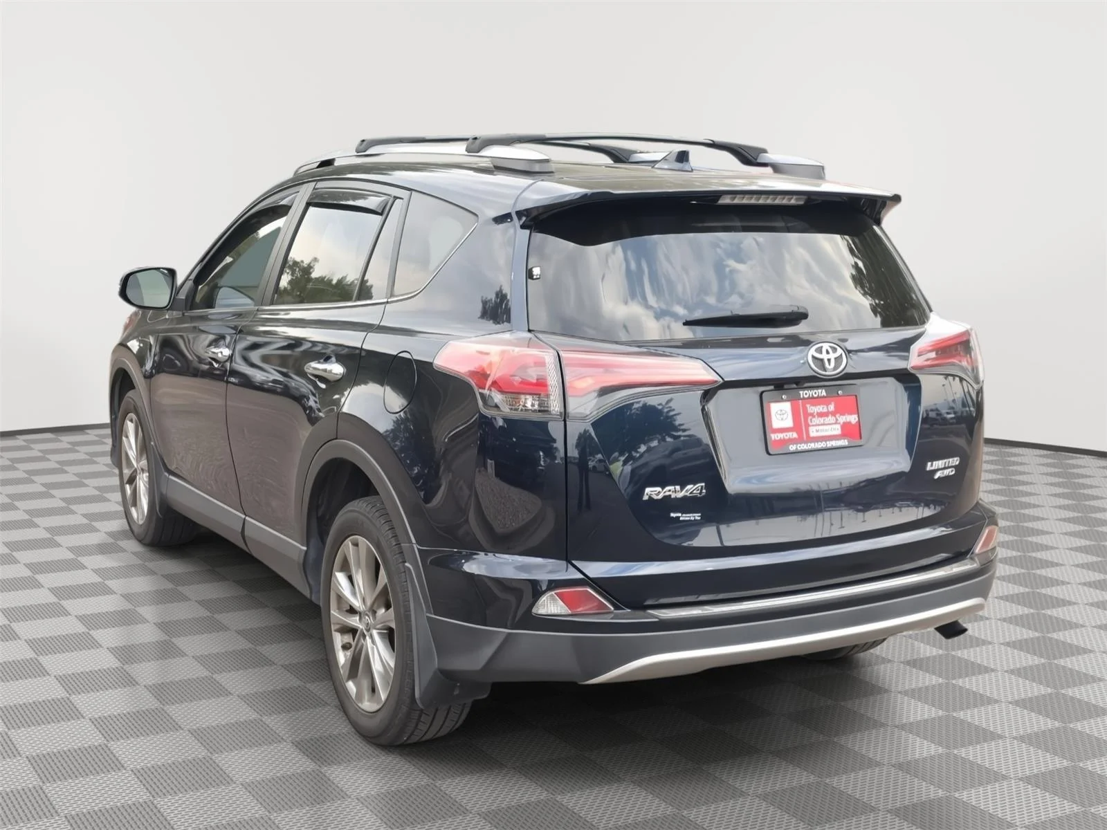 Certified Used 2018 Galactic Aqua Mica Toyota Limited image 10