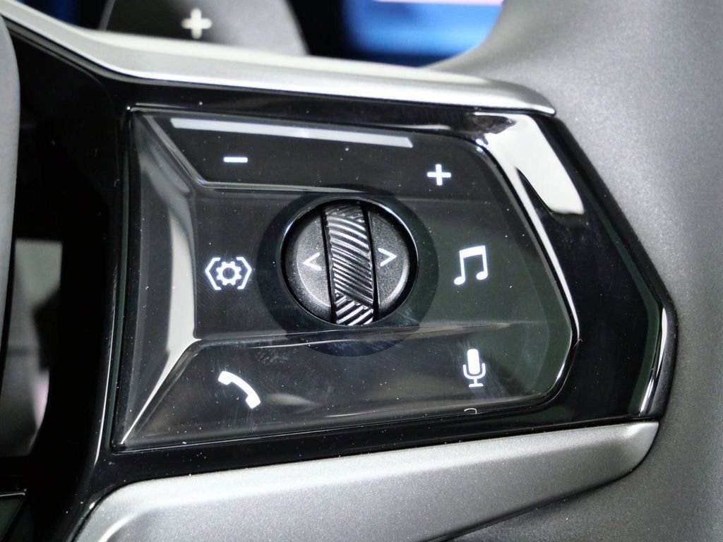 Used 2026 Skyscraper Grey Metallic BMW 30 xDrive image 41