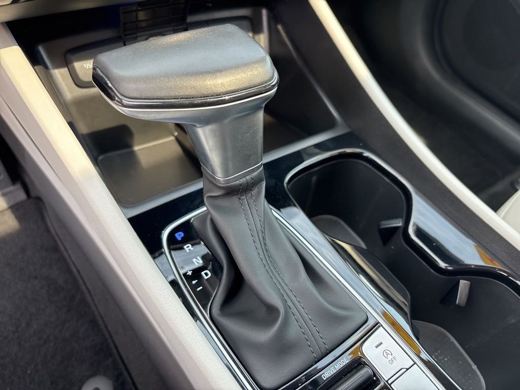 Certified Used 2024 Gray Hyundai SEL image 24