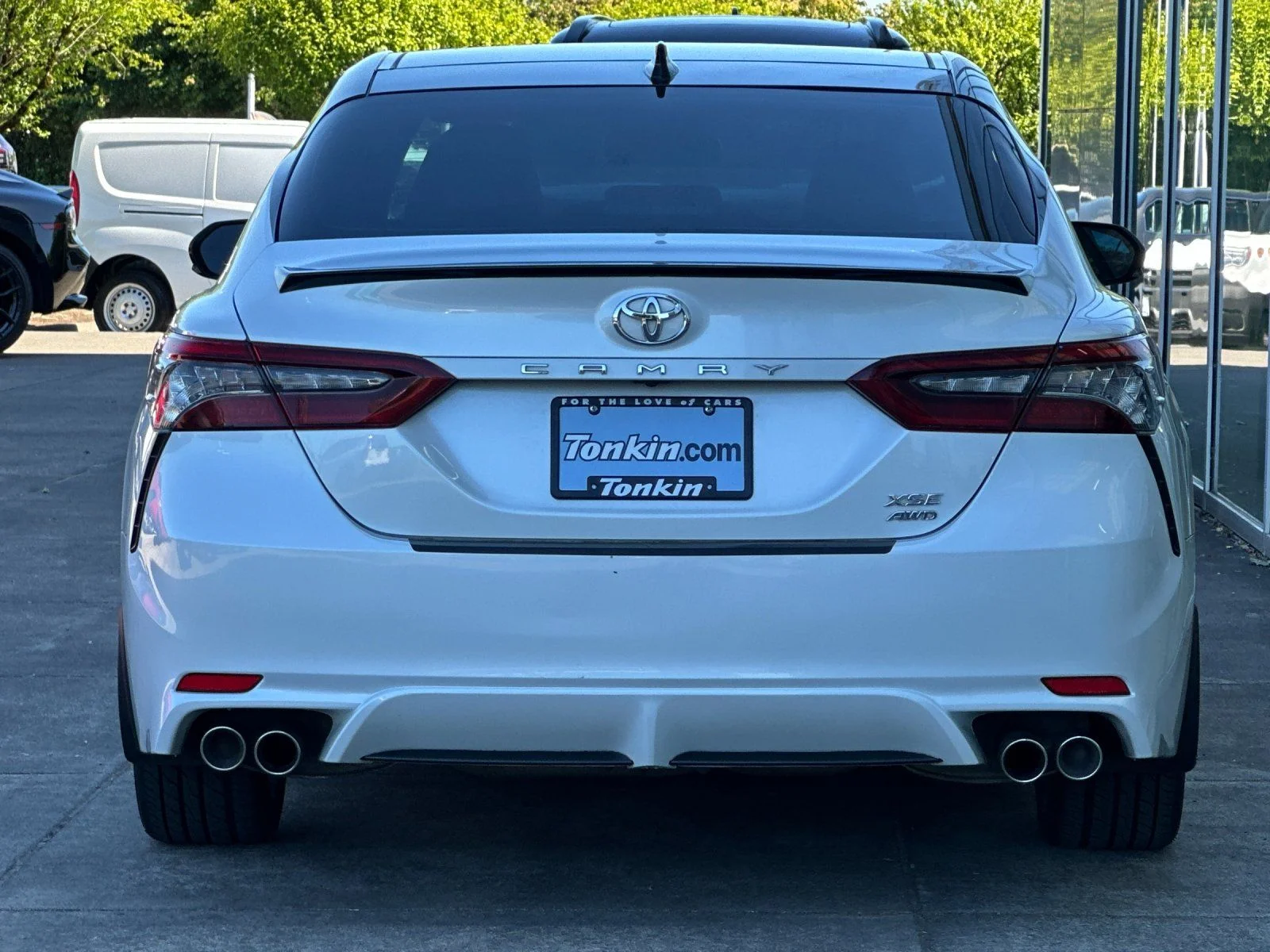 Used 2021 Wind Chill Pearl/Midnight Black Metallic Toyota XSE image 4