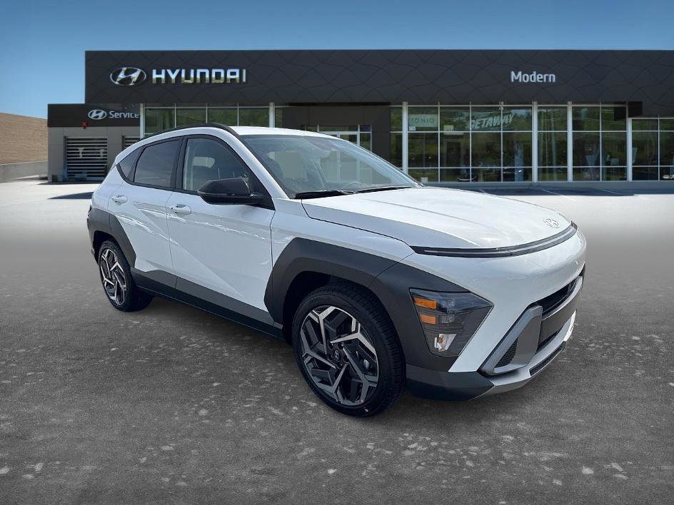 New 2026 Atlas White Hyundai SEL Premium FWD image 2